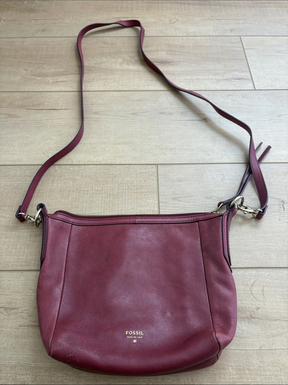 Fossil Burgundy Leather Crossbody Bag with Gold Hardware